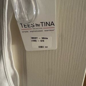 Tees by Tina Classic White Seamless Top